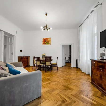 Polna - Balcony, Workspace, Location - By Rentujemy Apartment Warsaw