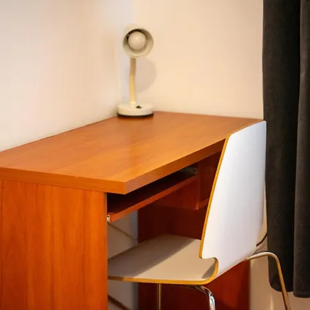 Appartement Polna - Balcony, Workspace, Location - By Rentujemy *